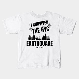 (V9) I SURVIVED THE NYC EARTHQUAKE bigfoot Kids T-Shirt